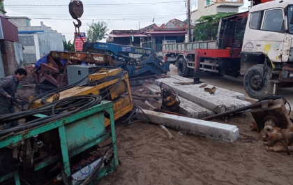 ÉP CỌC TẠI VỤ BẢN - NAM ĐỊNH - KIẾN TRÚC ĐẠI AN